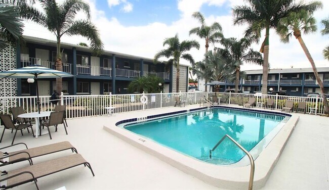 Photo - 3001 Bee Ridge Rd Unit 210