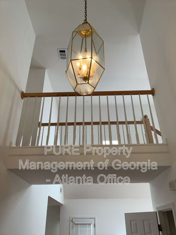 Photo - 909 Michael Lee Way