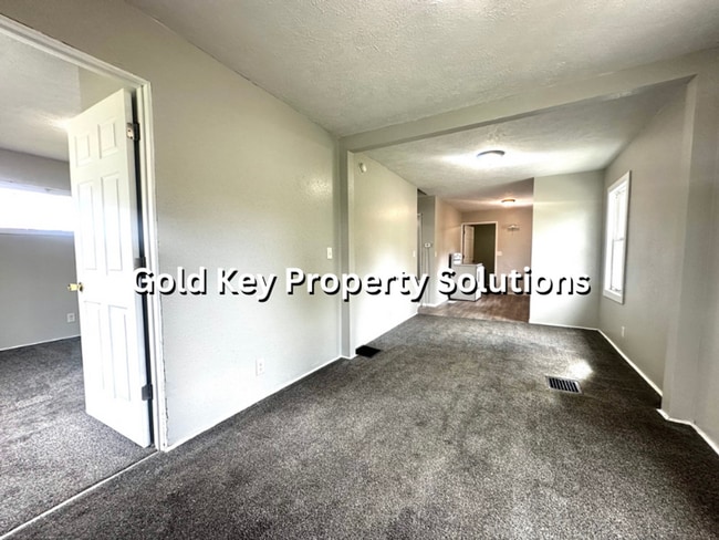 Photo - COMING SOON!! Updated 2BR / 1BR Single Fam...