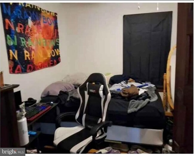 Photo - 303 Ellis St