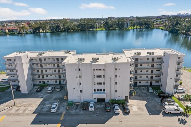 Building Photo - 9915 W Okeechobee Rd Unit 2-308