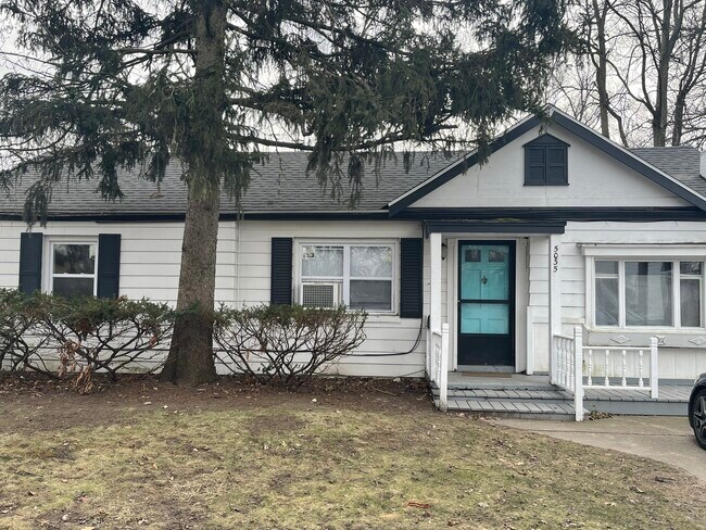 Photo - 5035 Wissman Rd