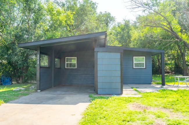 Unique Tulsa Home Available Now! 3 bedroom... - Unique Tulsa Home Available Now! 3 bedroom...