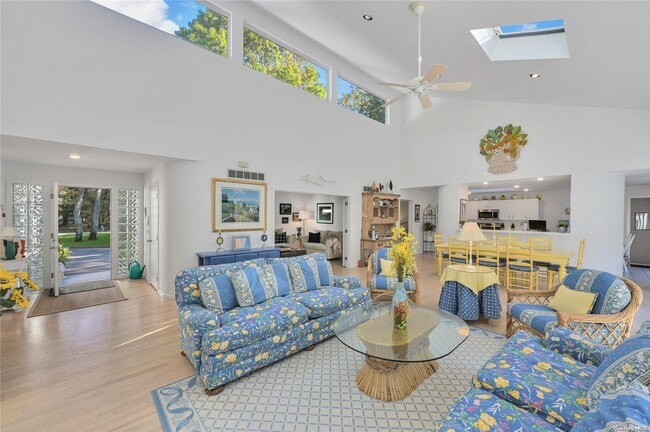 Photo - 1 Whippoorwill Ln