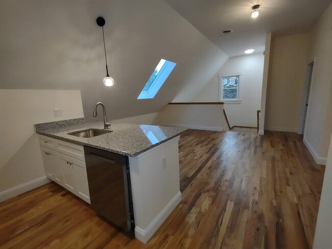 Photo - 394 Union Ave Unit 4