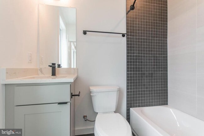 Photo - 439 N 35th St Unit D