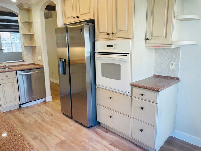 Photo - Wonderful 3 Bed 2.5 Bath Townhouse In Mountain View. Beautiful Vinyl Plank Flooring Installed Thr...