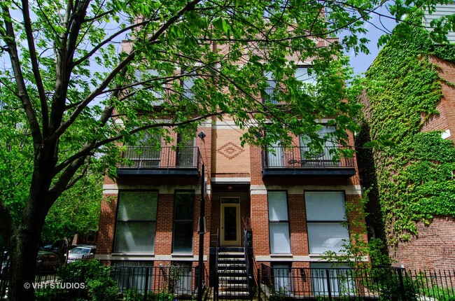 Photo - 900 N Wood St Unidad 2S Rental