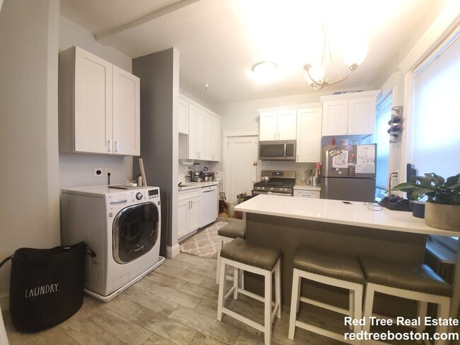 Photo - 76 Strathmore Rd