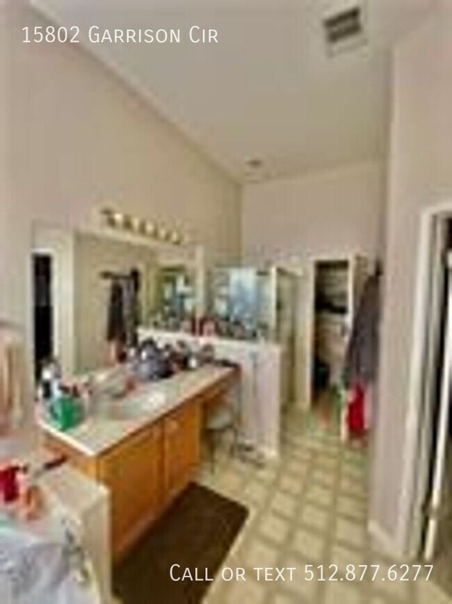 Photo - 15802 Garrison Cir