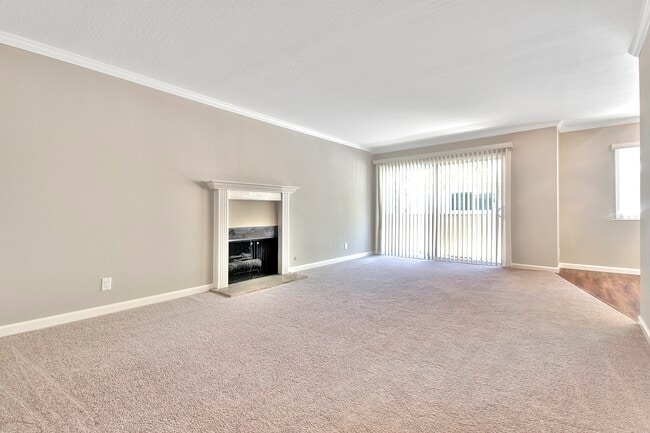 Photo - Laurel Grove Apartments