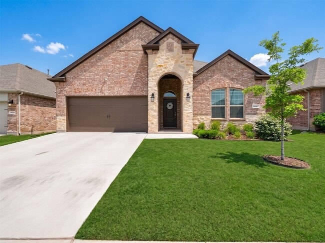 Building Photo - 3027 Moccasin Ln