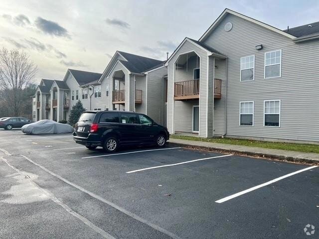 Building Photo - 30 Revere Dr Rental