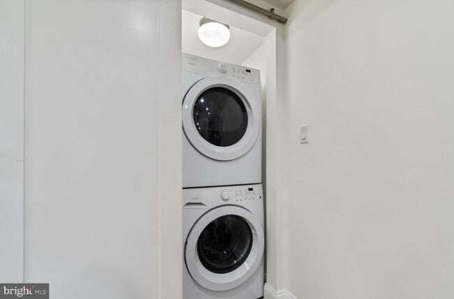 Photo - 1343 Pennsylvania Ave SE Unit 1