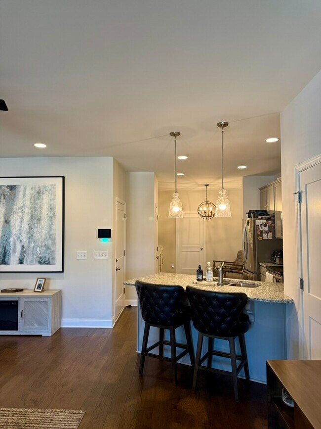 Cocina - 143 Grandstand Blvd