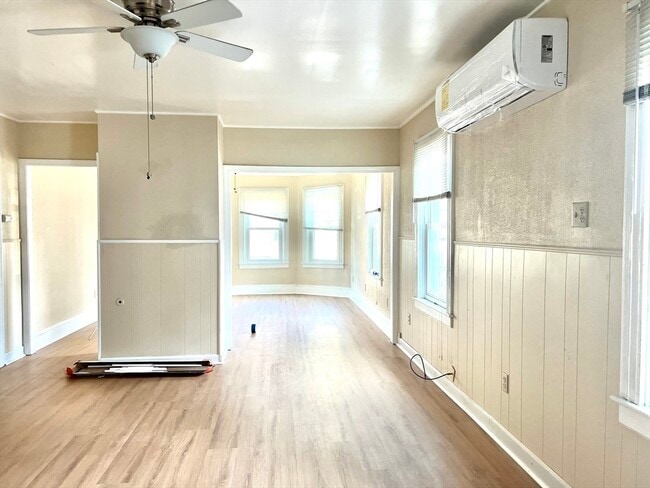 Building Photo - 155 Whitman St Unit 2