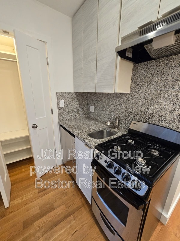 Building Photo - 21 Fifth Street Unit Studio -12