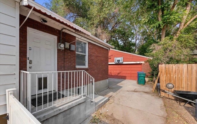 Photo - 2216 Polk Ave