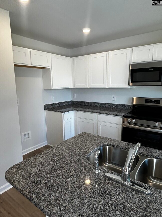 Photo - 459 Dinkins Dr