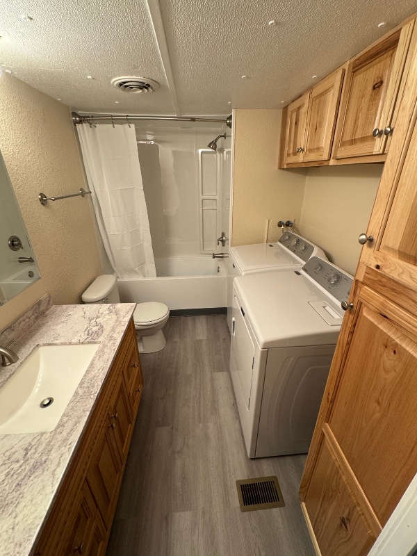 Photo - 3684 Beacon Loop