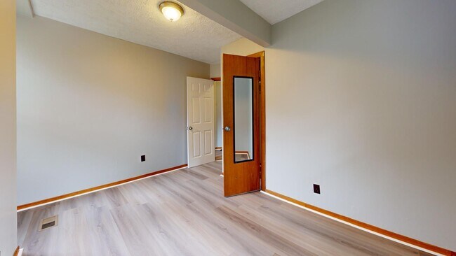 Photo - 3518-20 W.54th Unit Lower