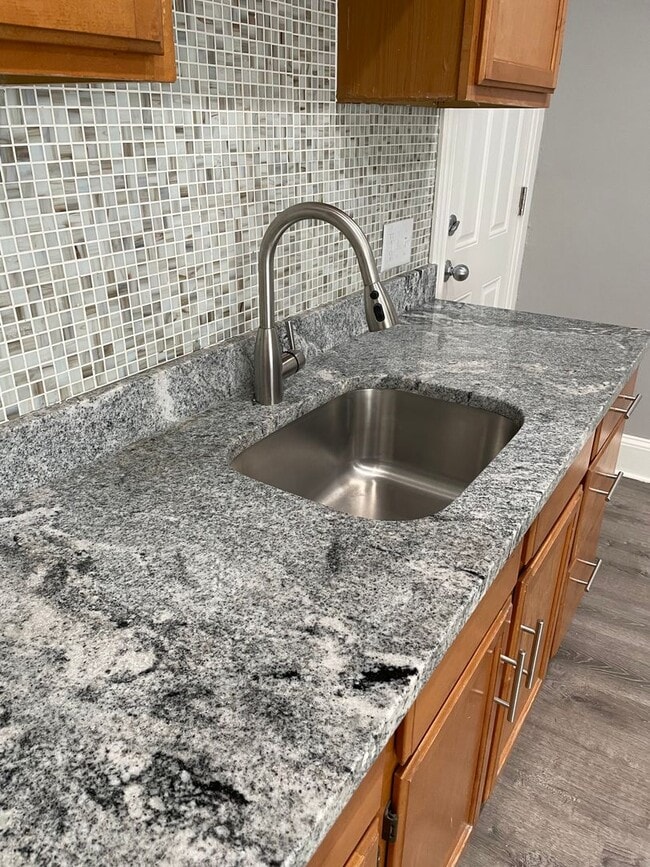 Photo - 33-35 Fairview St Unit Brooklyn Brick Floor #1