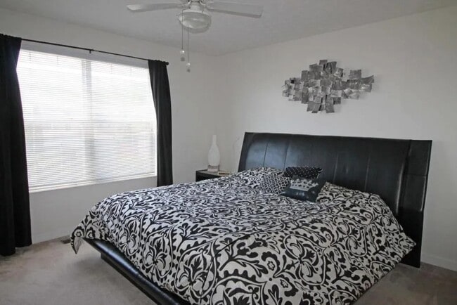 Photo - 5702 Mango Ln