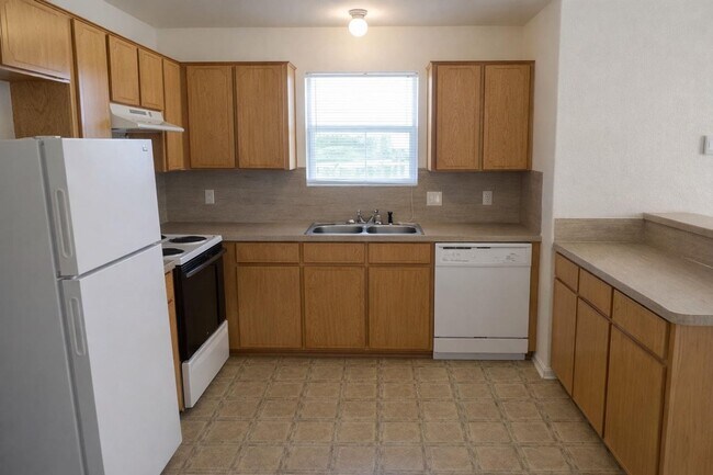 Photo - 4001 Nadine Dr Unidad C