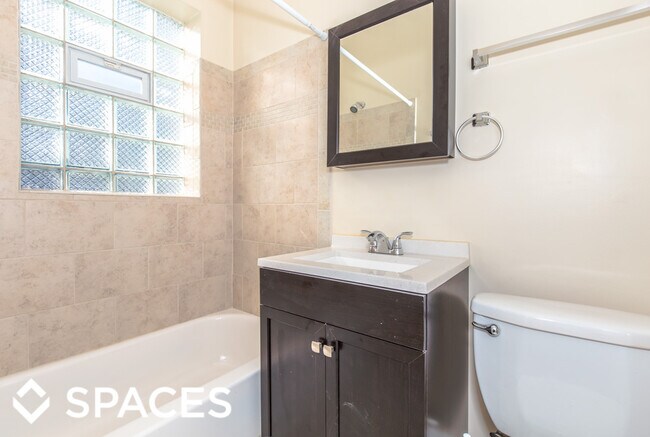 Photo - 2842 N Orchard St