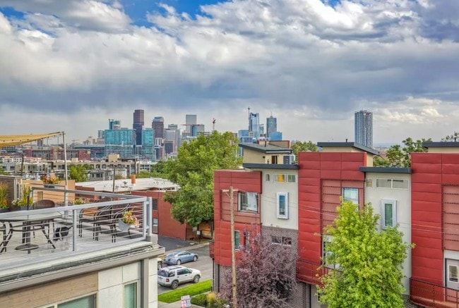 Building Photo - 2215 W 32nd Ave