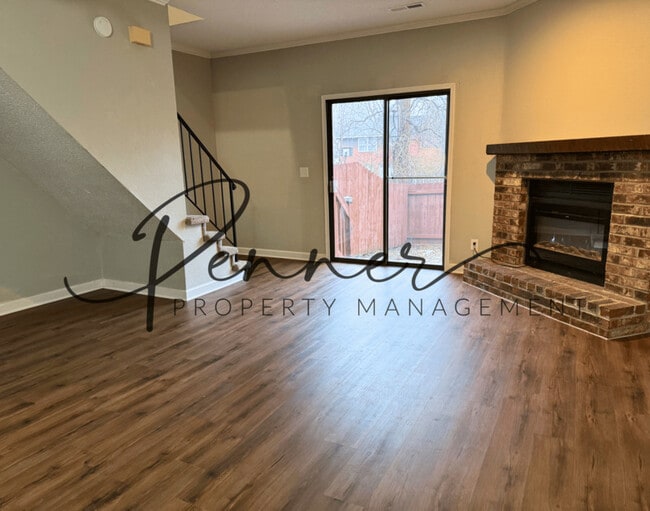 Photo - 3538 NE Independence Ave