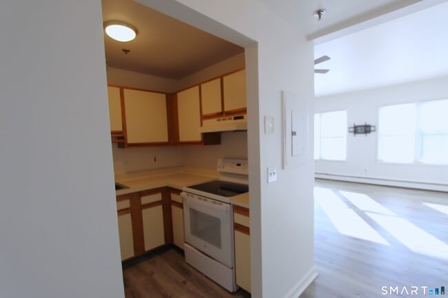 Photo - 1838 Black Rock Tpke