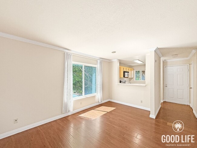 Photo - Modern Second-Story 2B/2BA in the Heart of San Diego with Resort-Style Amenities.