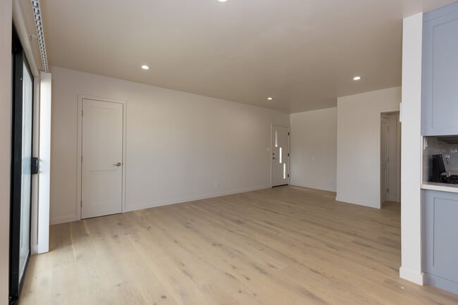 Photo - 1828 10th St