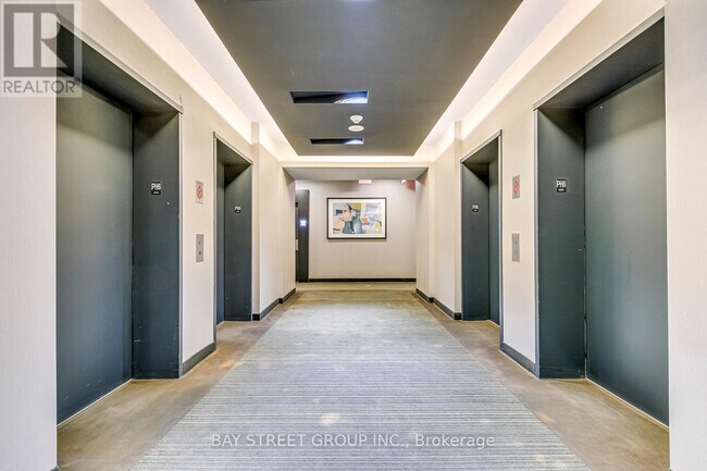 Photo - 770 Bay St. Unit Ph608