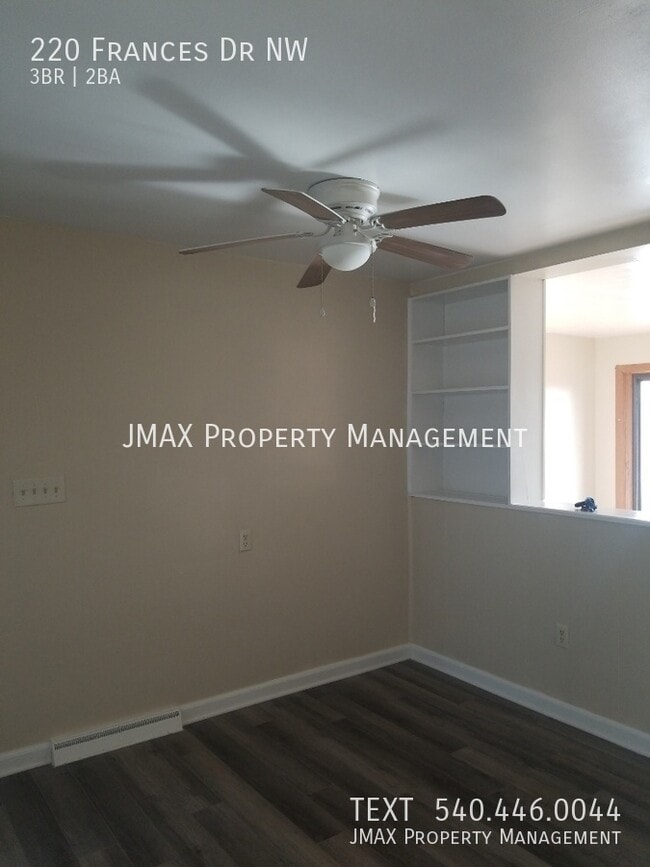 Photo - 220 Frances Dr NW