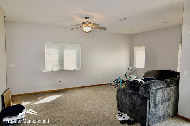 Photo - 605/607 Walters Unit 605 Walters