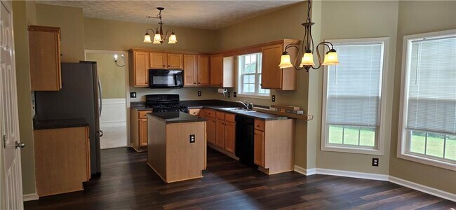 Photo - 1399 Dulwich Ct