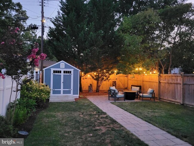 Photo - 2203 Arlington Terrace