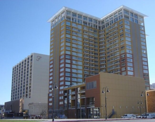 Building Photo - The Montage One Bedroom 19th Floor Condo *Pet Friendly* Unit 255 N. Sierra Street #1908 Reno, NV 89501