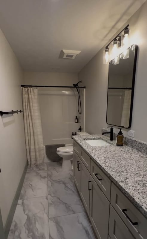 Photo - 420 W 18th St