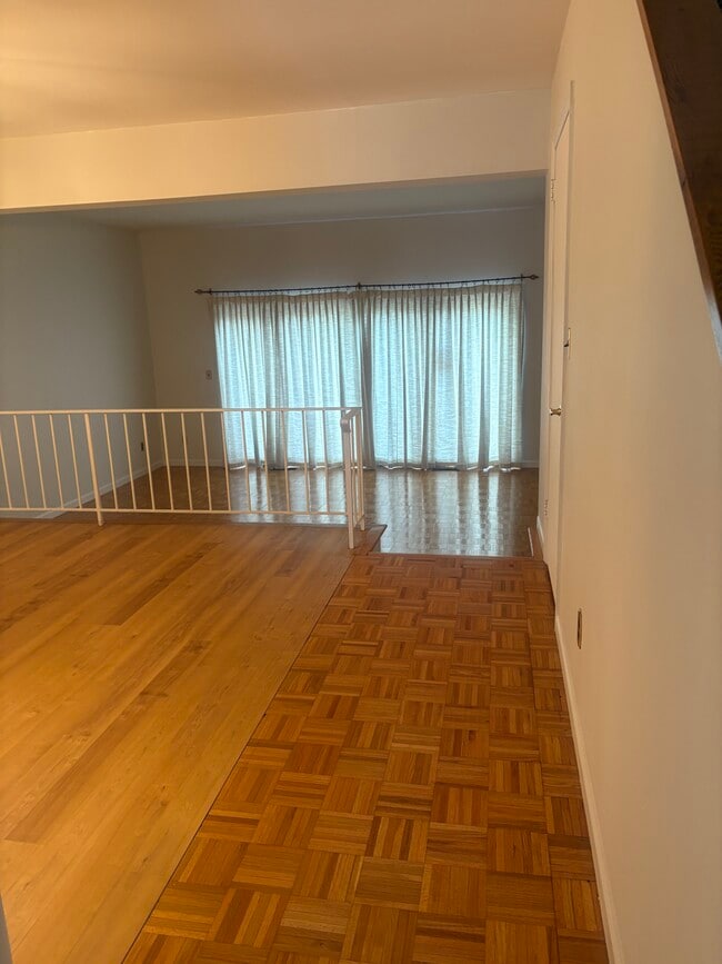 Photo - 160 Mead Ave