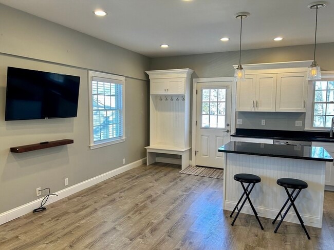 Photo - 127 Bridge St Unidad 1R