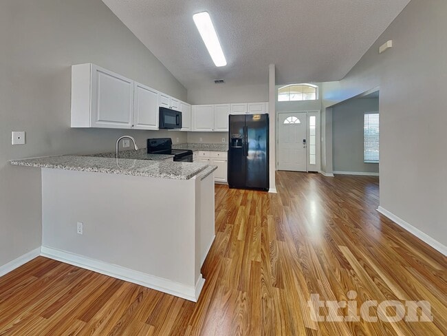 Photo - 17128 Woodcrest Way