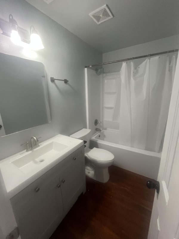 Photo - 4403 S Roberts St