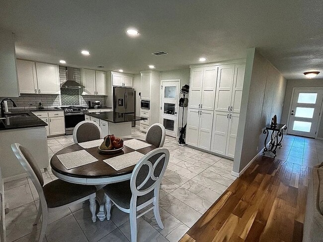 Photo - 1311 Alice Dr