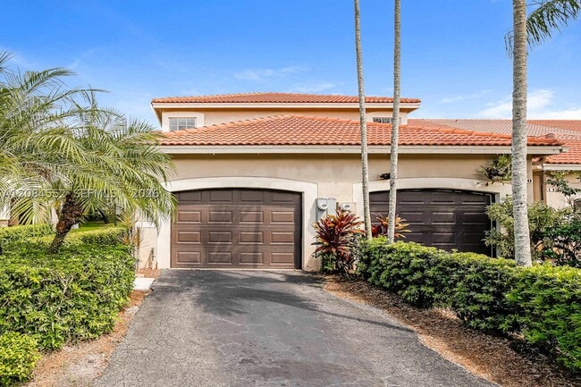 Building Photo - 1136 Sorrento Dr