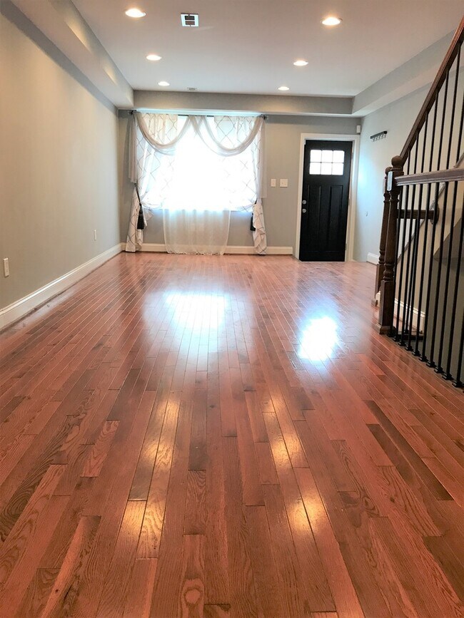Photo - Charming 2 Bedroom/2.5 Bathroom Townhome in Highlandtown, MD!