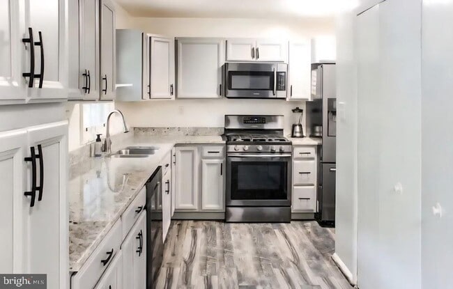 Photo - 96 Garner Ave