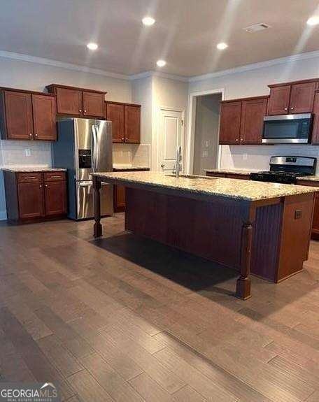 Photo - 20 Holdings Dr